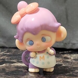 MOKI Miko Collectible Figure Animation PVC ABS Purple Peach White 6cm Card